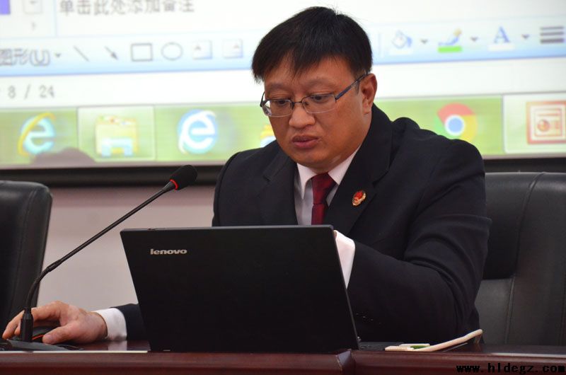 邀请法官作报告 现身说法效果好