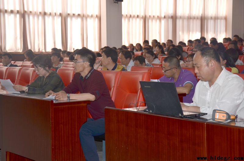 幽幽书香 点点墨趣——经典诵读暨第十届读书报告会