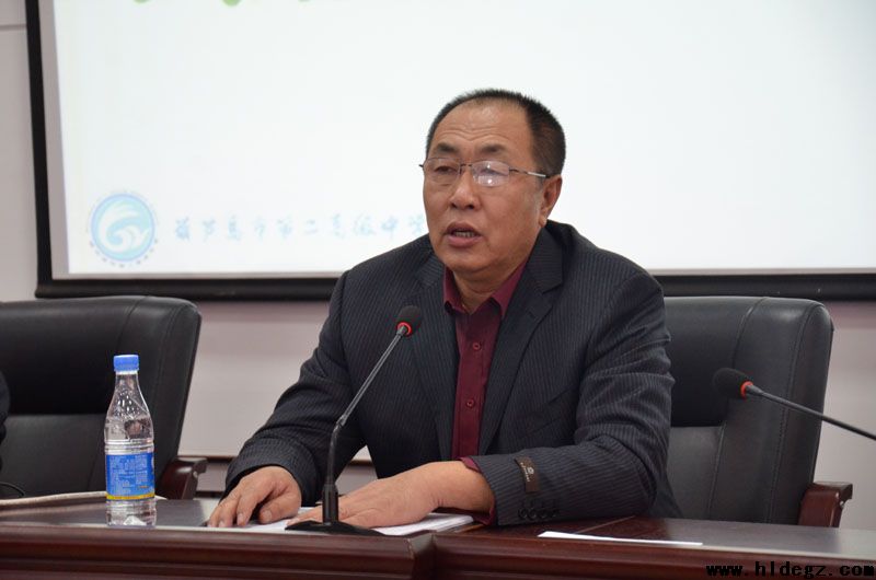 密切家校合作，力争教学新绩