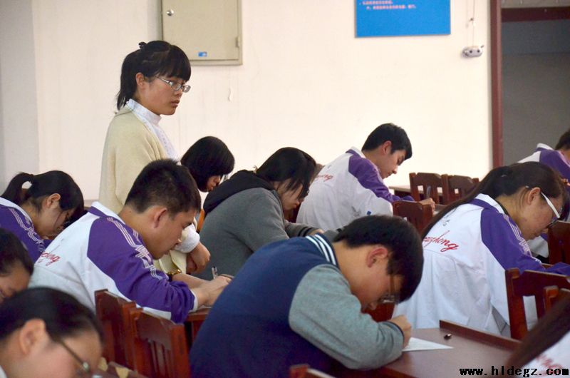 二高中高二语文系列竞赛活动结束