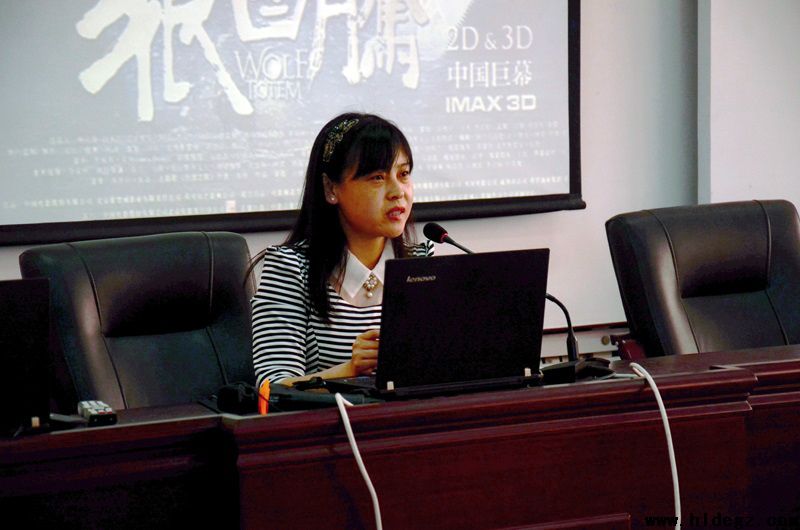 幽幽书香 点点墨趣——经典诵读暨第十届读书报告会
