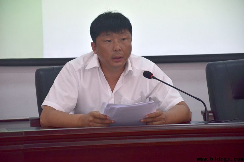家校沟通，形成利于学生发展的合力 ——记二高中高一高二家长会