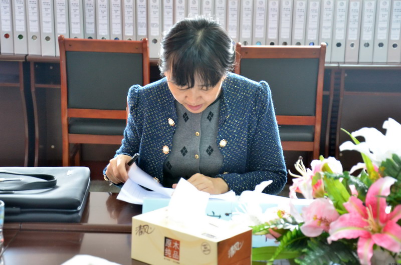 振奋精神，谱写新篇