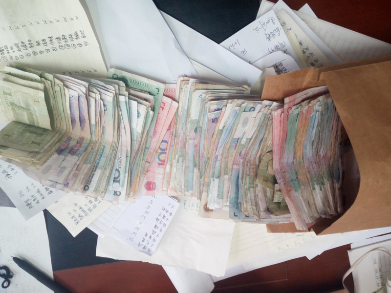 市二高中为已毕业突发重病学生捐款
