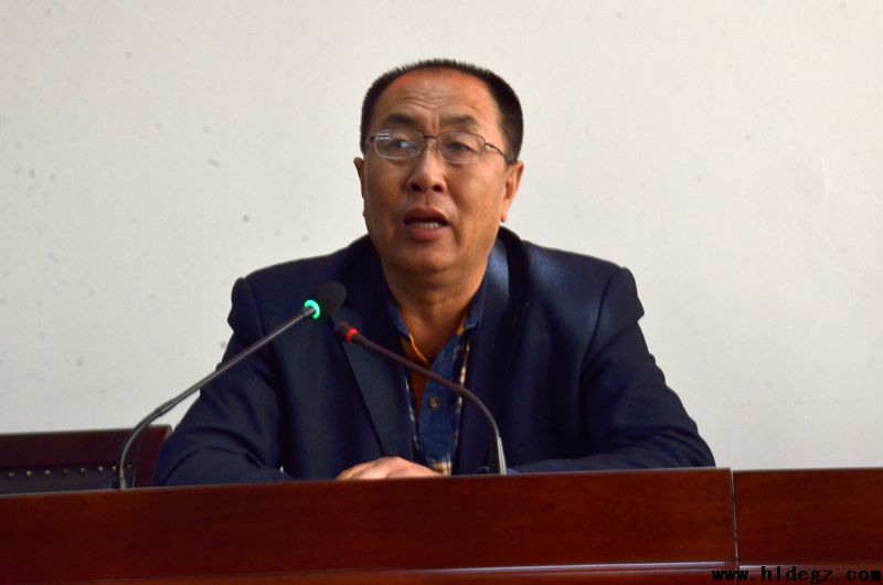 薪火相传，促进青年教师成长