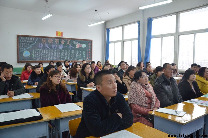 密切家校合作，力争教学新绩