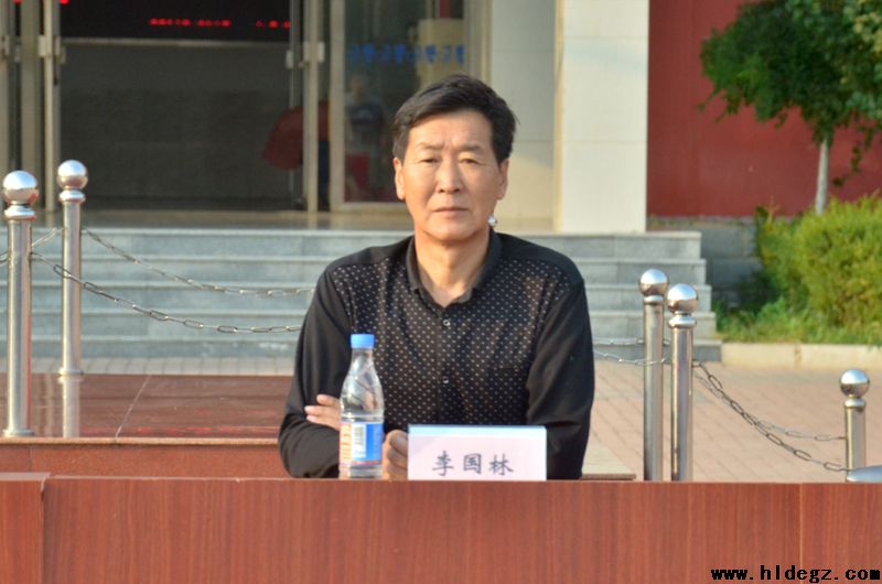满怀豪情，拥抱新学年——二高中开学典礼简记