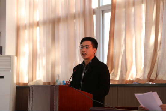 市二高中召开2019学年新教师拜师会