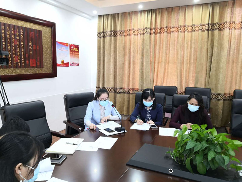 课题引领 深研精教 科研兴校