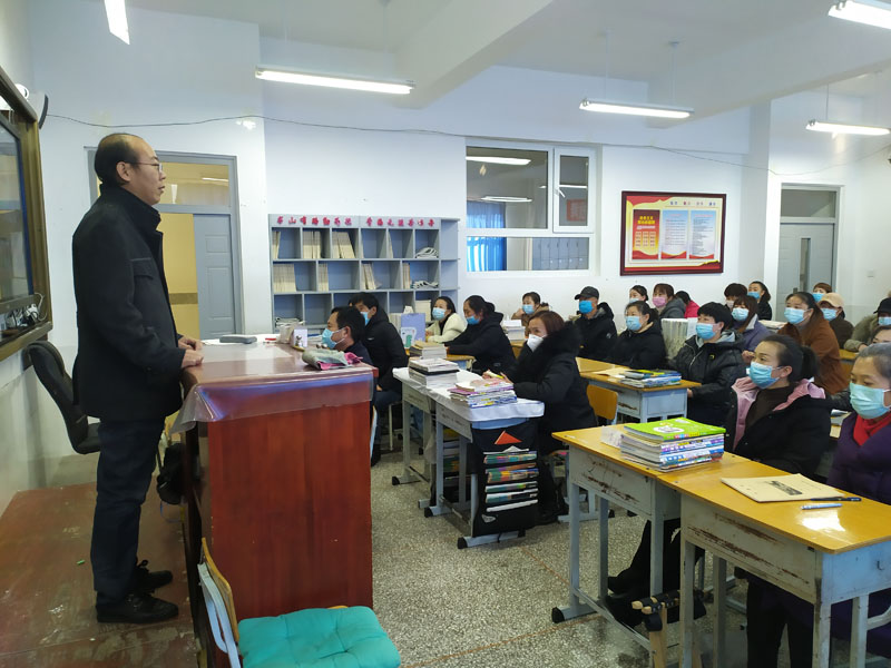 抓住高二，就抓住了高考 ——二高中召开高二学生家长会