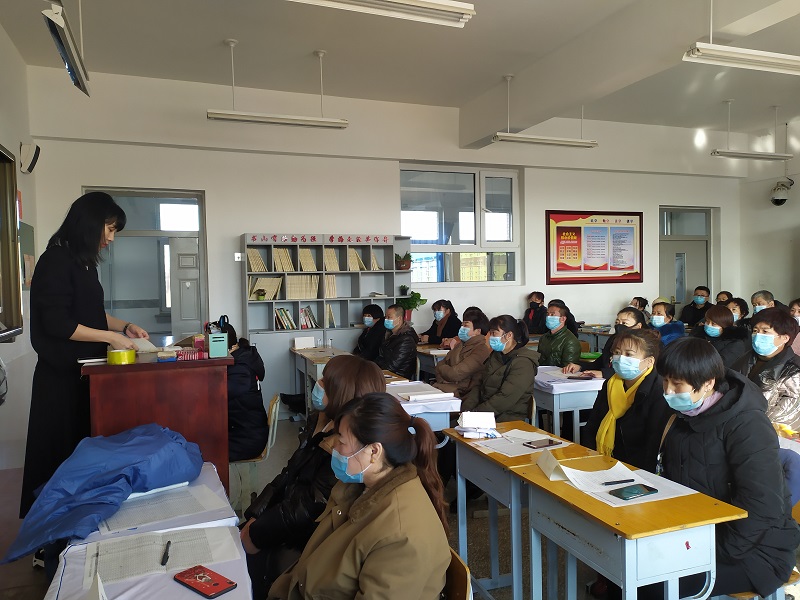 抓住高二，就抓住了高考 ——二高中召开高二学生家长会