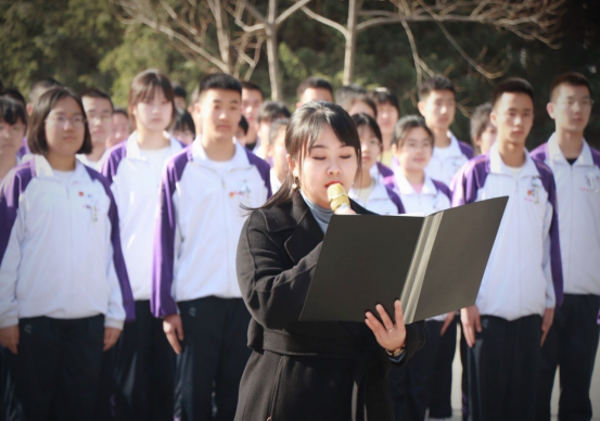 慎终追远缅怀革命先烈  奋发有为传承红色基因 ——市二高中开展塔山烈士陵园清明祭扫活动