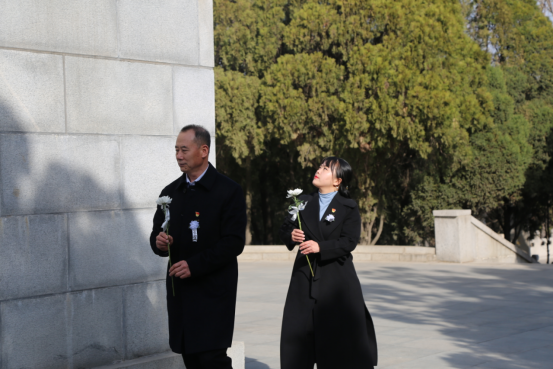 慎终追远缅怀革命先烈  奋发有为传承红色基因 ——市二高中开展塔山烈士陵园清明祭扫活动
