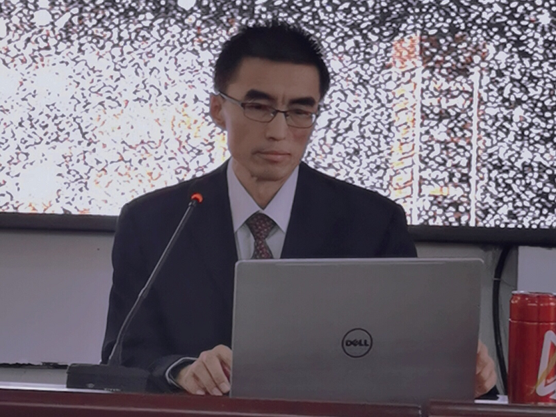 携手同行，共赢未来 —— 2021届高三学生家长会