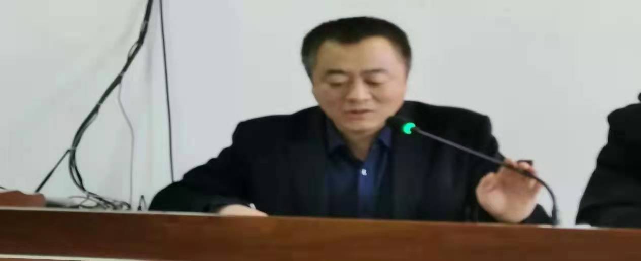 德育引航 实干为舟——市二高中高三年部召开班主任及值班教师联席会
