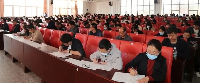 市二高中开展《中国共产党统战工作条例》测试