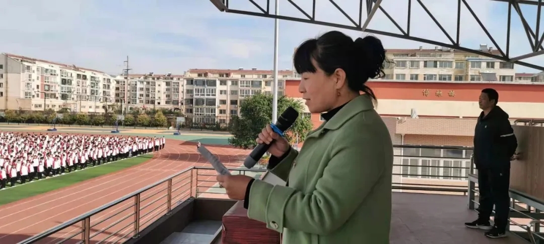 知识铠甲 为爱护航——市二高中举办红十字知识竞赛