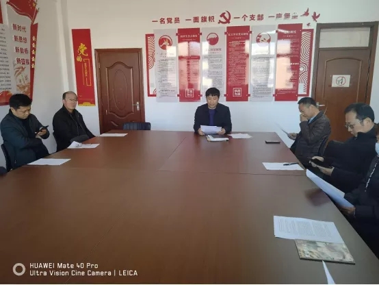 锚定既定奋斗目标 意气风发走向未来——市二高中掀起学习宣传党的十九届六中全会精神热潮（一）