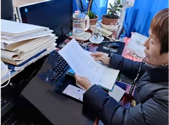 锚定既定奋斗目标 意气风发走向未来——市二高中掀起学习宣传党的十九届六中全会精神热潮（一）