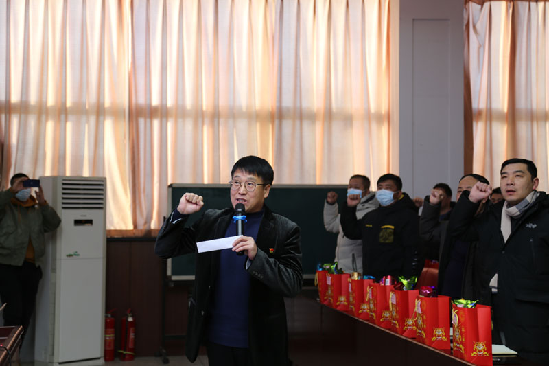 学法明教 依法育人——市二高中组织开展学习学习党的教育方针暨《教育法》（修订版）主题党日活动