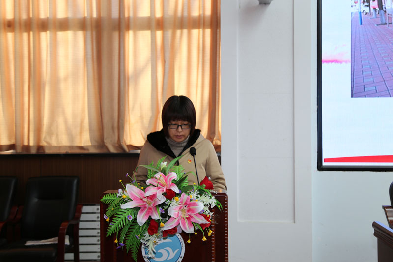 学法明教 依法育人——市二高中组织开展学习学习党的教育方针暨《教育法》（修订版）主题党日活动