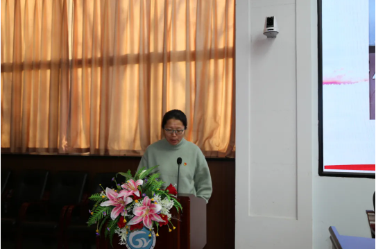 学法明教 依法育人——市二高中组织学习党的教育方针暨《教育法》（修订版）成果展示（五）