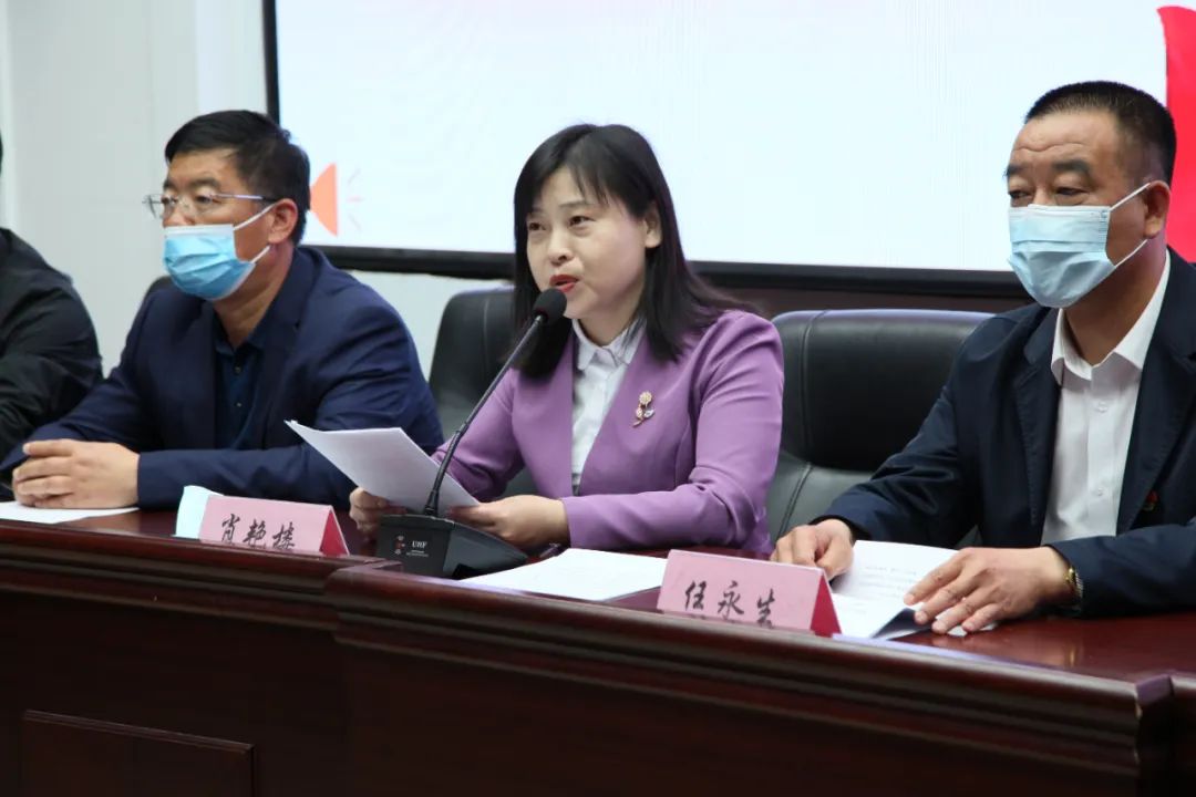 踔厉奋发 一起向未来——市二高中举行2022年春季学期开学典礼暨2022届高三毕业典礼