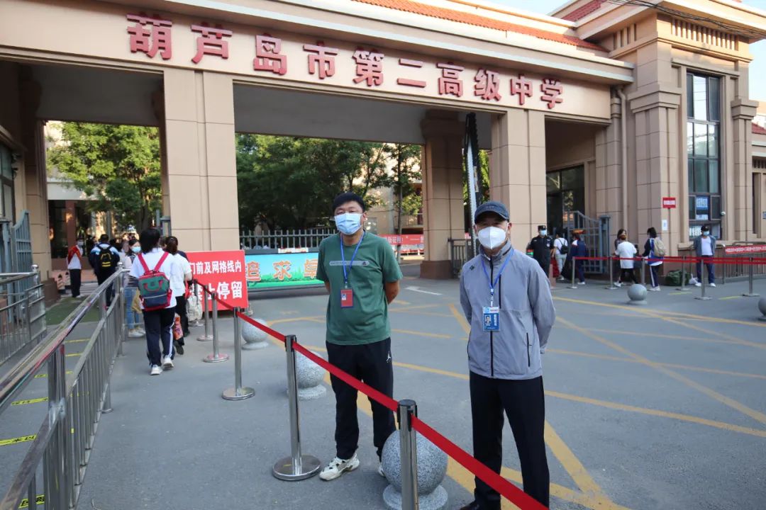 纳新筑梦 扬帆起航——市二高中开展新生报到接待工作