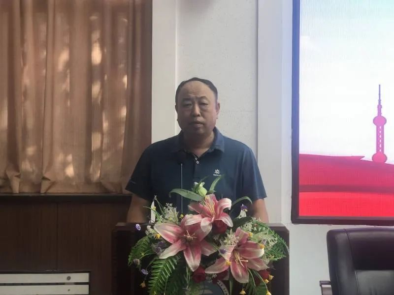 市二高中召开第一届英语节工作部署会