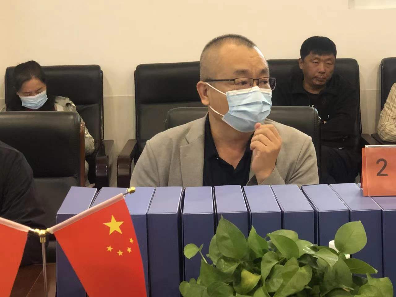 二高中召开专题民主生活会学习研讨 暨党委中心组理论学习扩大会议
