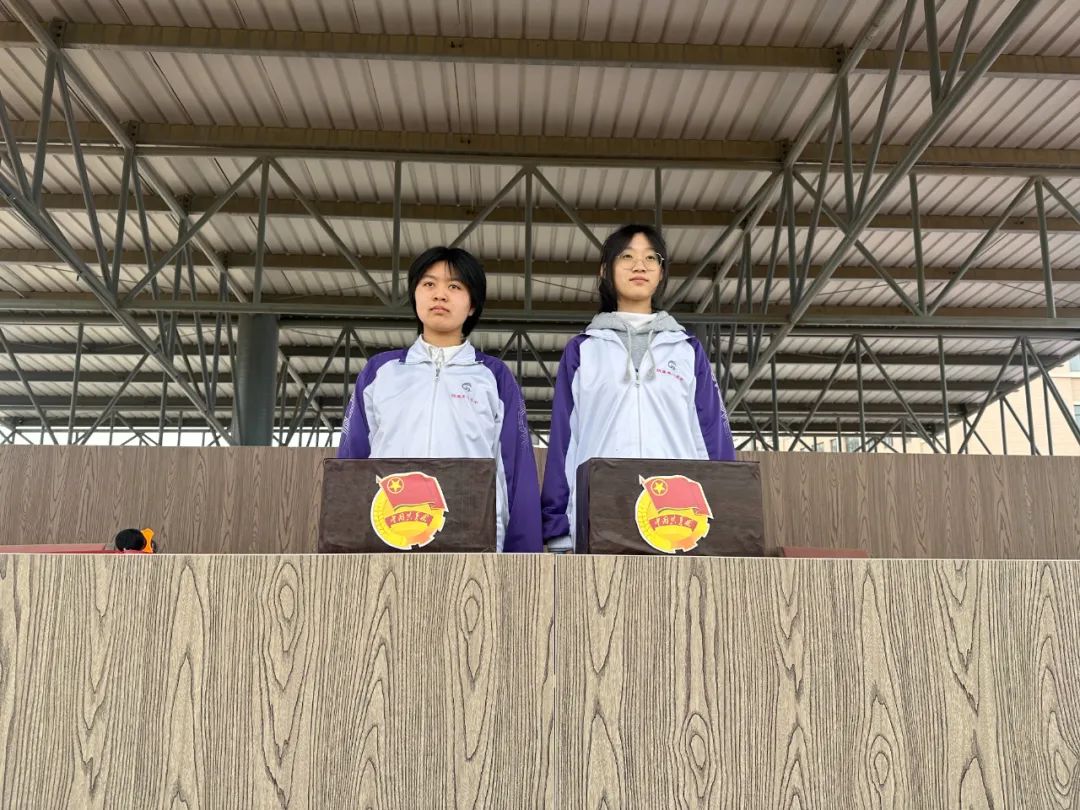 社会实践修身心 文化传承育品格——葫芦岛市第二高级中学举行本学期第六次升旗仪式