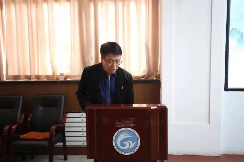 牢记为党育人初心 践行为国育才使命——市二高中召开专题党课暨全体教职工政治理论集中学习大会