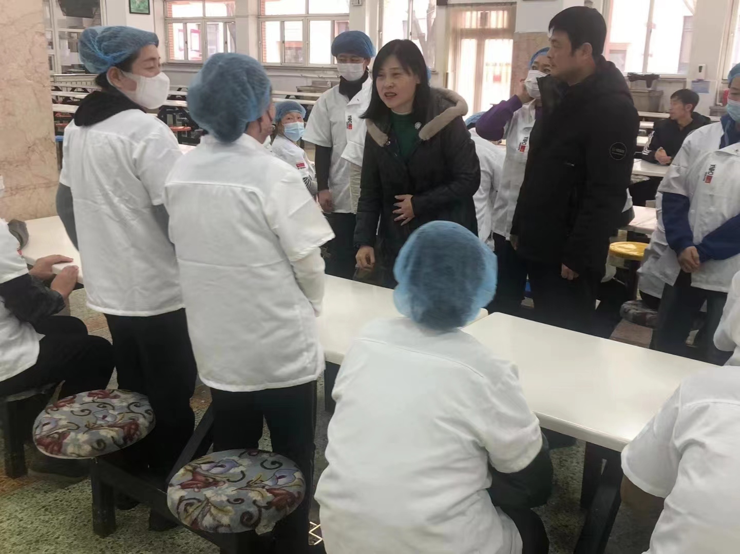 保障食品安全 情系师生健康——市二高中召开新学期第一次学生食堂工作会议