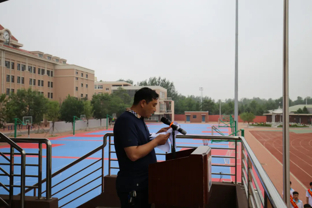 铭记成长 不负使命——葫芦岛市第二高级中学举行住校生生活指导课程结业典礼