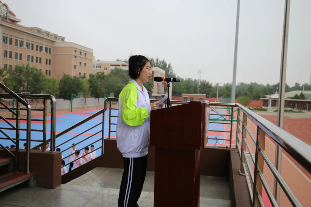 铭记成长 不负使命——葫芦岛市第二高级中学举行住校生生活指导课程结业典礼