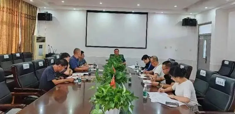 群众疾苦心中挂 携手共建新家园 ——市二高中救灾重建帮扶工作队驰援建昌灾后重建