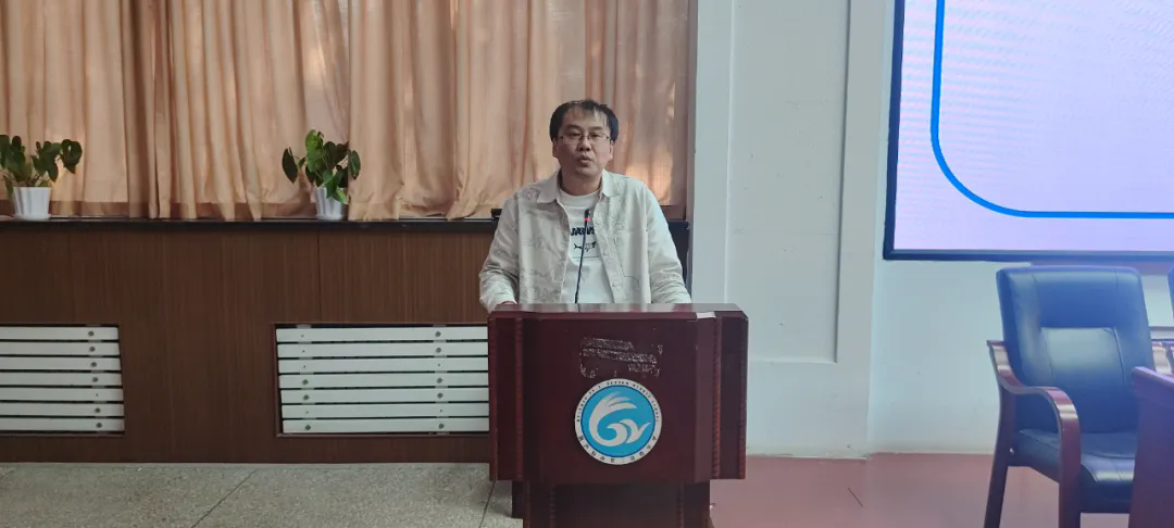 追求卓越共奋进 凝心聚力再出发——葫芦岛市第二高级中学召开高考一轮复习工作推进会议