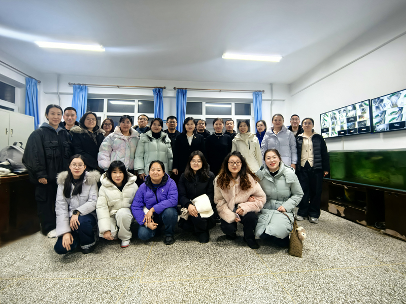 青衿重整 雅室新序——文理分科后寝室调整，千人“小蚂蚁”搬家纪实